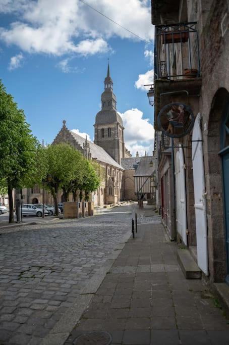 Jerzual Apartment Dinan Bagian luar foto